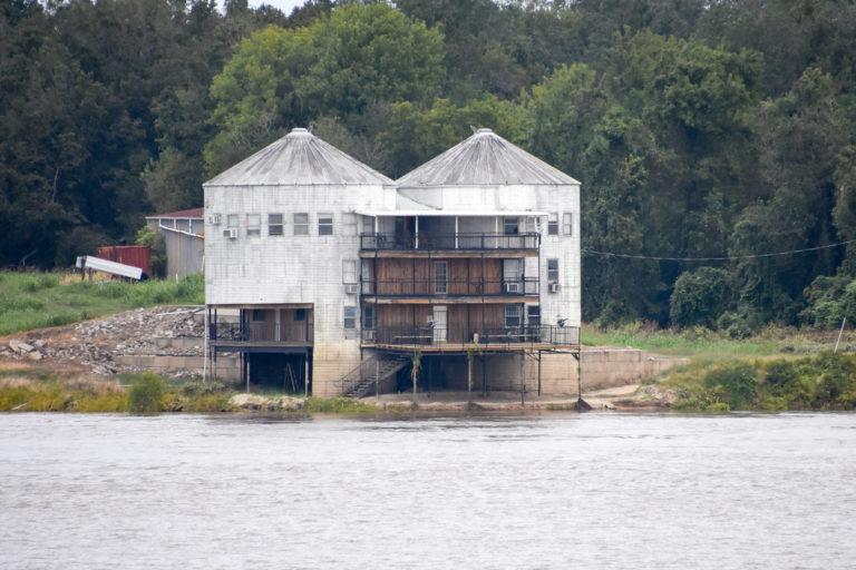 HSU Mississippi Cruise building